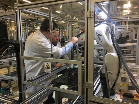 西安博世六軸焊錫機(jī)械手線體